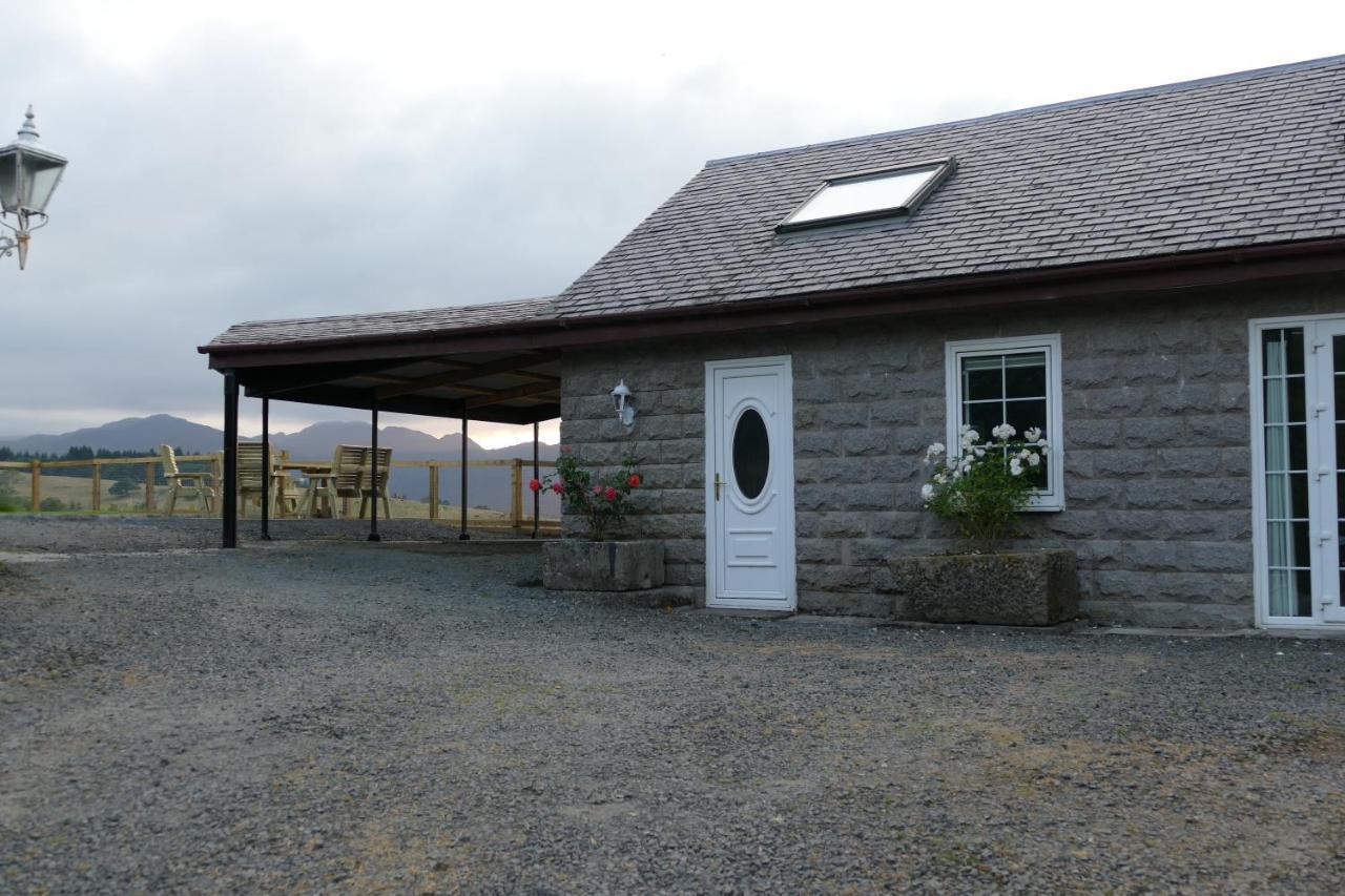 The Annexe At Loch View Farm Apartment Крийф Екстериор снимка