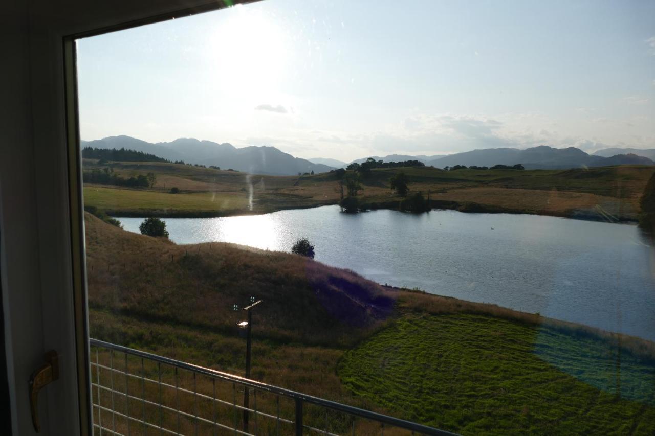 The Annexe At Loch View Farm Apartment Крийф Екстериор снимка